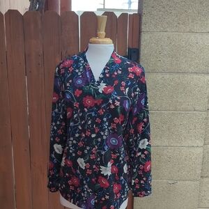 Floral V-Neck Long Sleeve Women’s Top - Black Floral